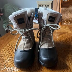 Natural Reflections Tan and Black Winter Boots